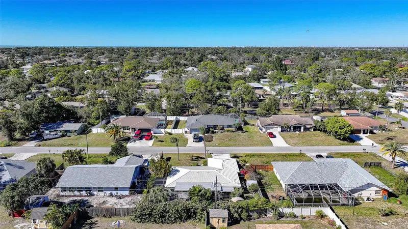 417 Crane Rd, FL