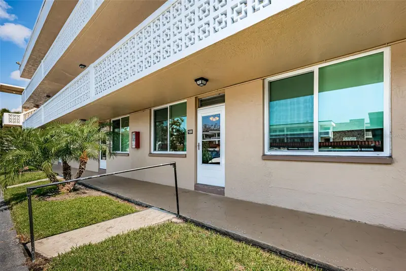 4915 Bay St Ne #126, FL