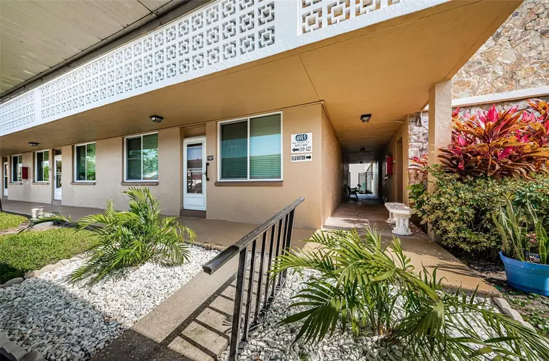 4915 Bay St Ne #126, FL