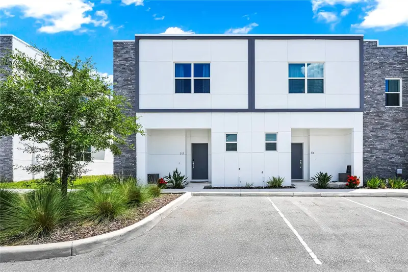312 Famagusta Dr, FL