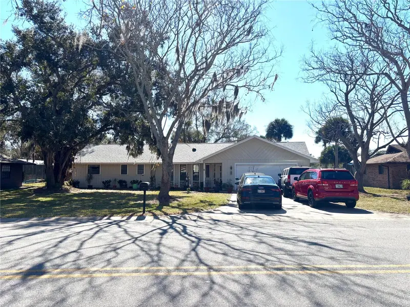 6 Fairgreen Ave, FL