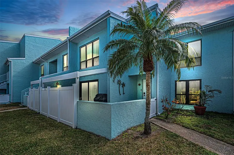 1 Windrush Blvd #51, FL