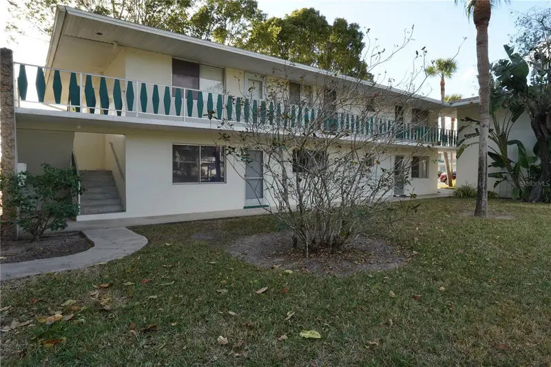 349 Joel Blvd #201, FL