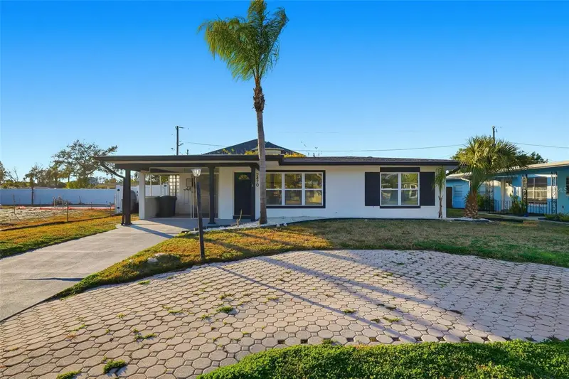 2470 Del Rio Way, FL