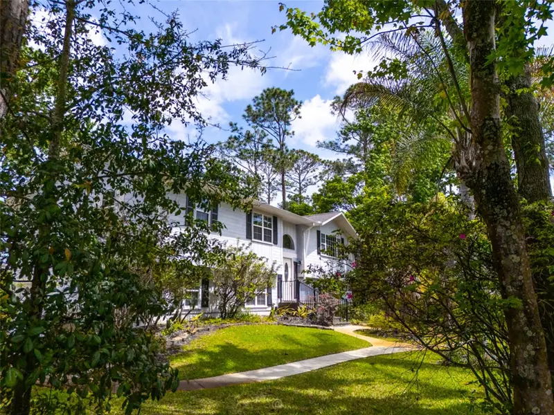 1 Ryding Ln, FL