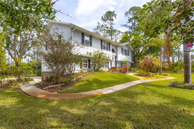 1 Ryding Ln, FL