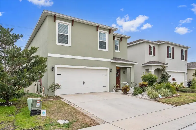 723 Chinoy Rd, FL