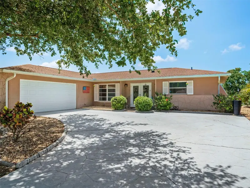 1260 Lakeside Dr, FL