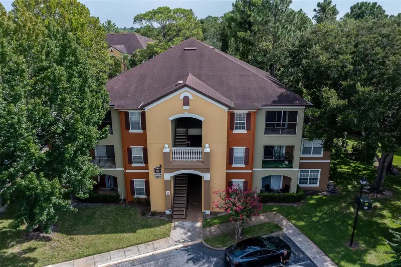 737 Crest Pines Dr #634, FL