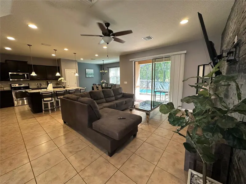 1869 Nice Ct, FL