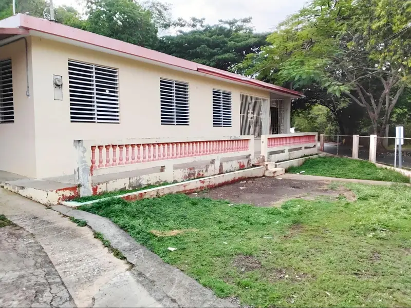 Carr. 321, Km. 1.6 Bo. Santa Rosa, PR
