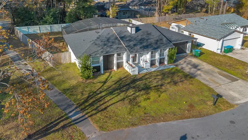 872 Falkirk Dr, FL