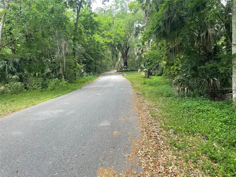 242 Fraser Rd, FL