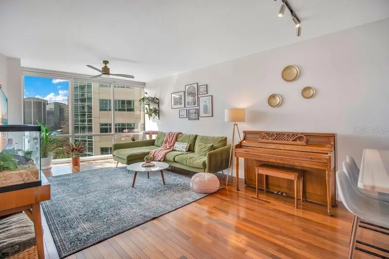 322 E Central Blvd #1005, FL