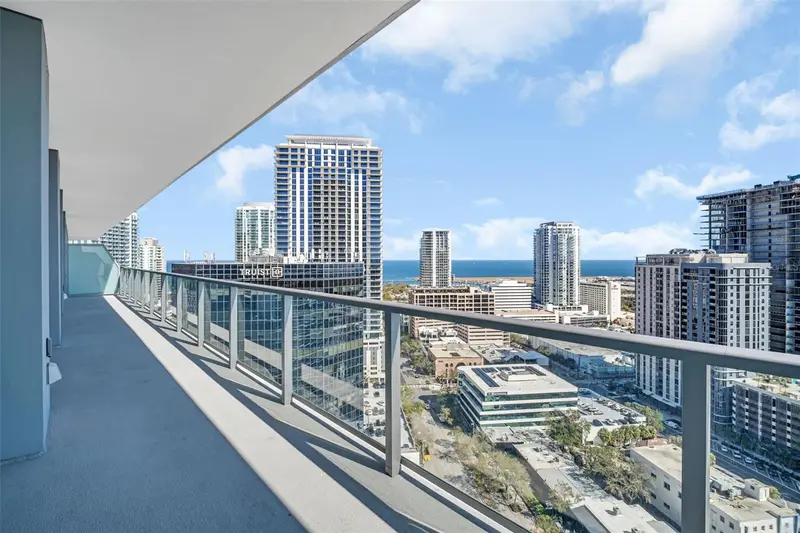 400 Central Ave #2205, FL