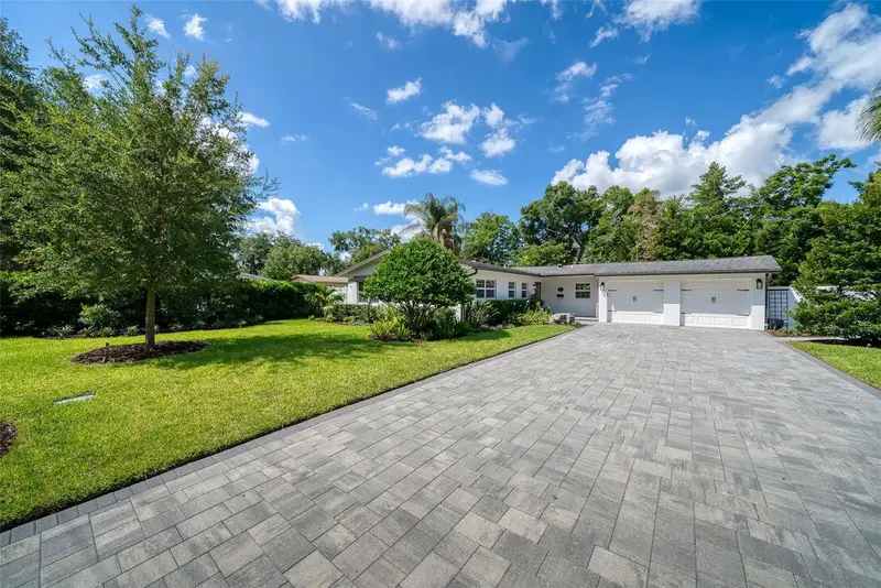 623 Woodley Rd, FL