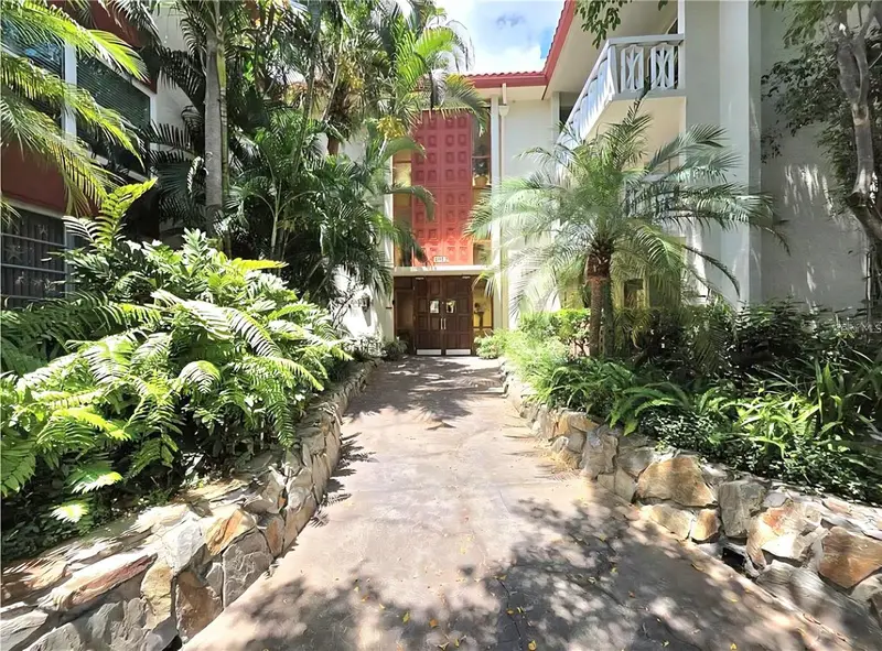 1012 Pearce Dr #307, FL