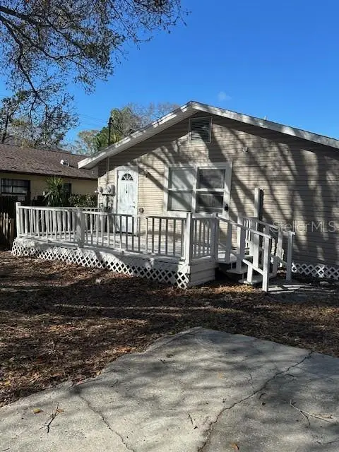 1587 Scranton Ave #B, FL