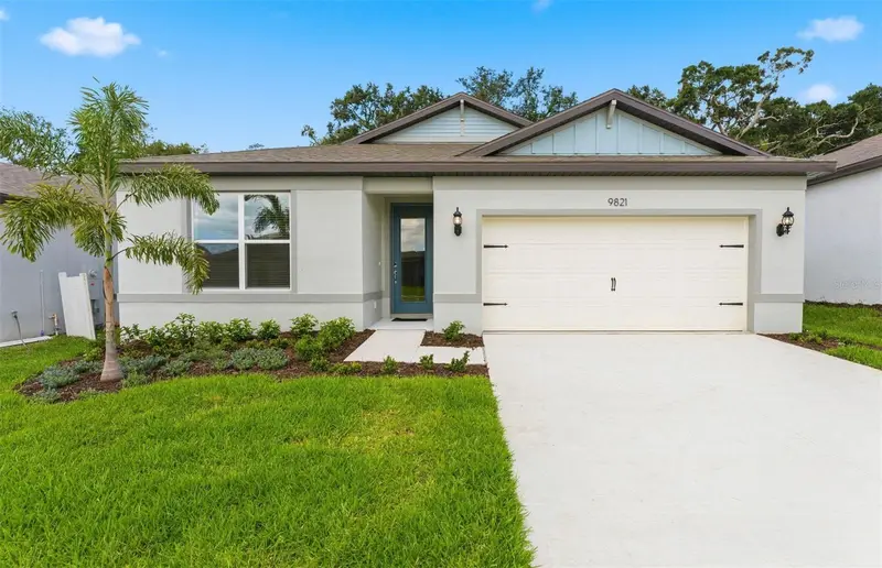 9821 Redwood Heights Loop, FL