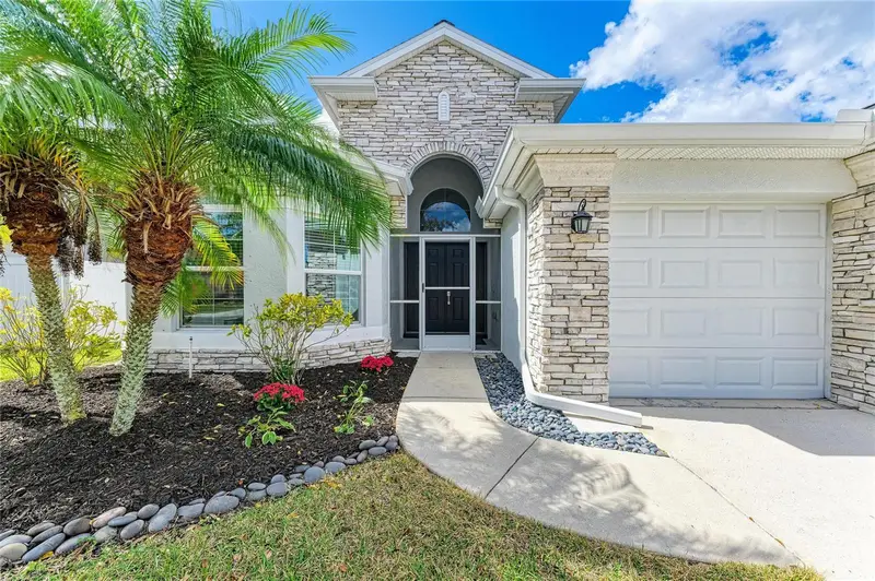8005 115th Ave E, FL