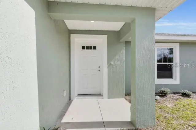 25 Locust Loop Ln, FL