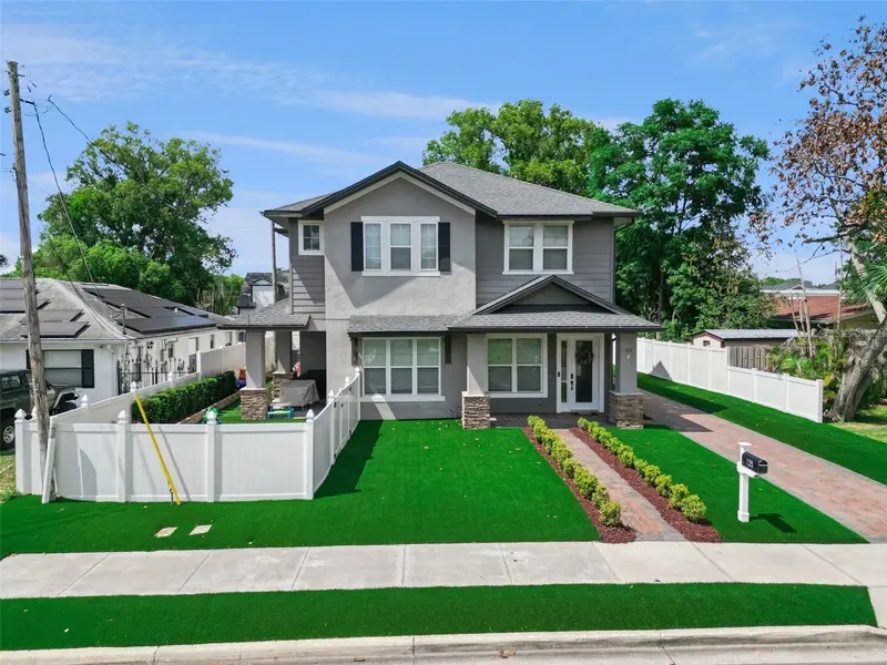 135 E Crystal Lake St, FL