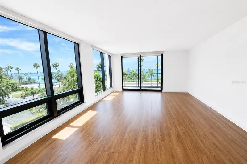 707 S Gulfstream Ave #307, FL