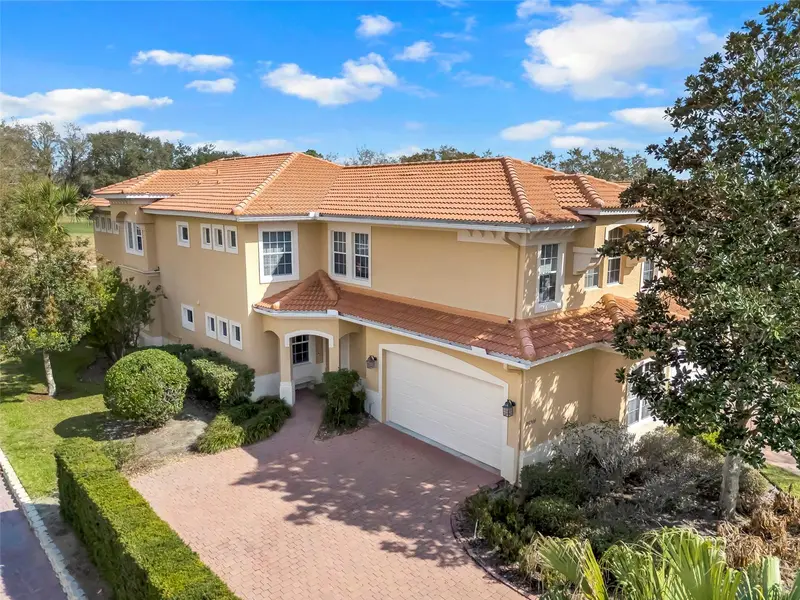 26206 Avenida Las Colinas #4a, FL