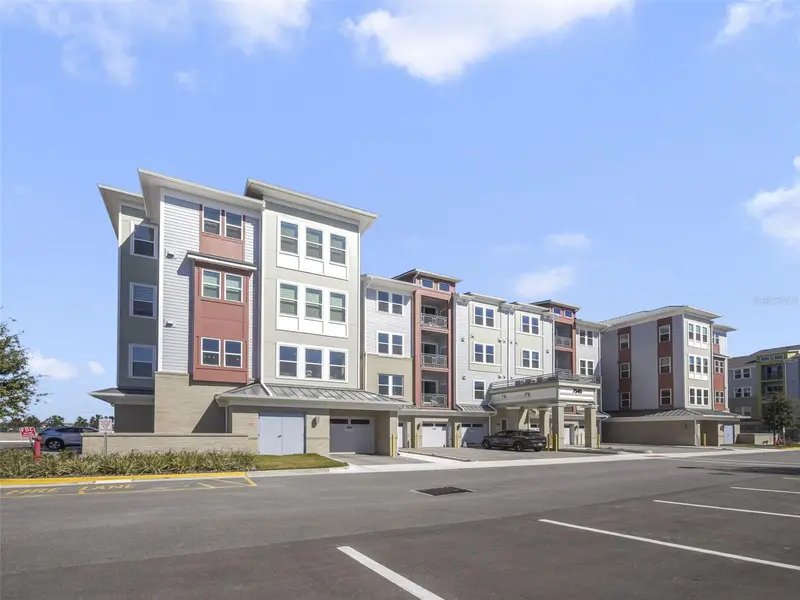 7545 Laureate Blvd #7301, FL