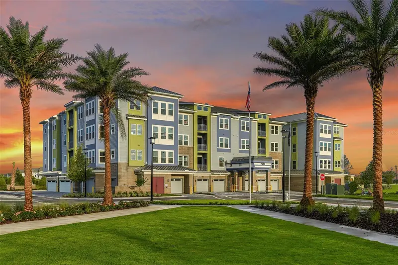 7557 Laureate Blvd #6401, FL