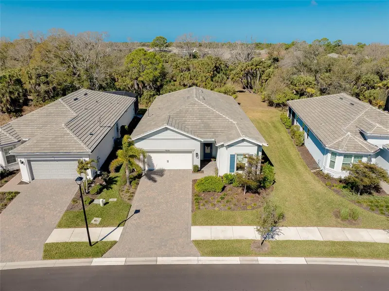 10036 Beachwalk Dr, FL