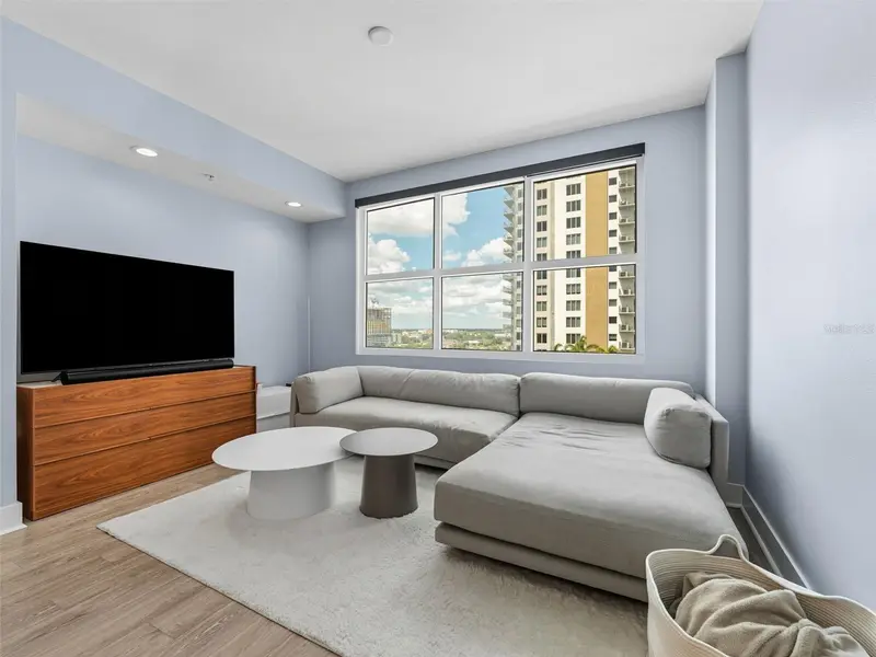 1120 E Kennedy Blvd #1225, FL