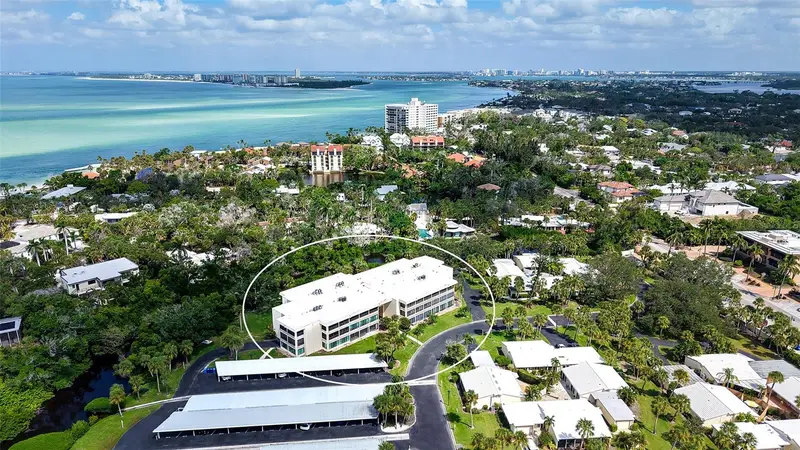 225 Hourglass Way #106, FL