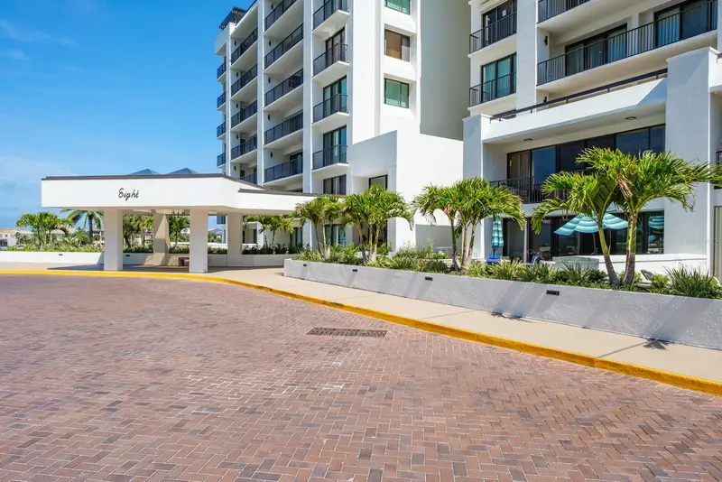 8 Belleview Blvd #108, FL