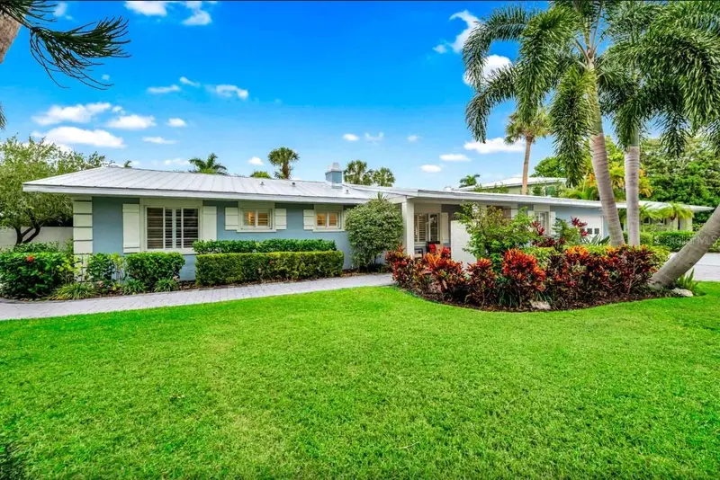 301 Jackson Dr, FL