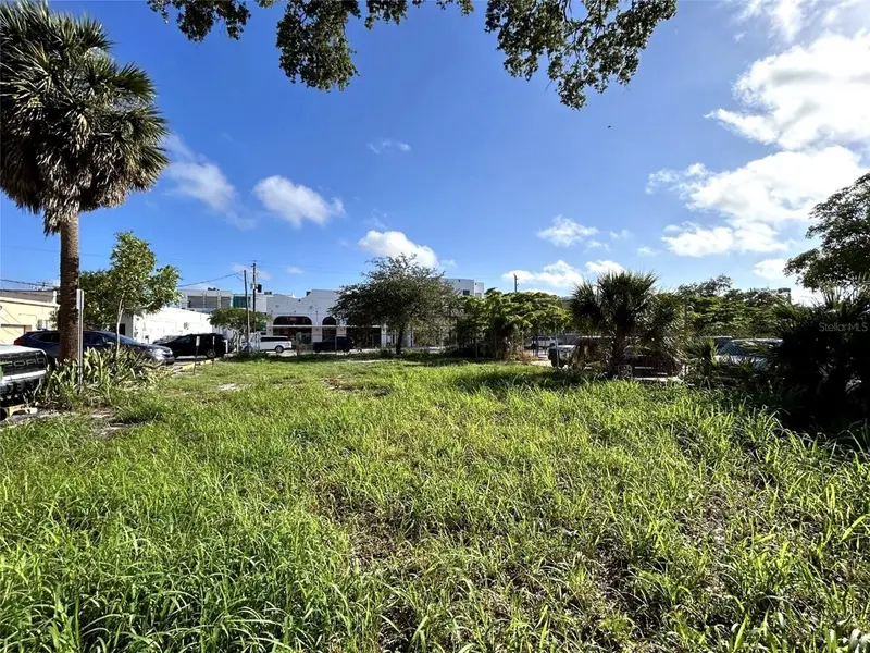 1420 5th Street, FL