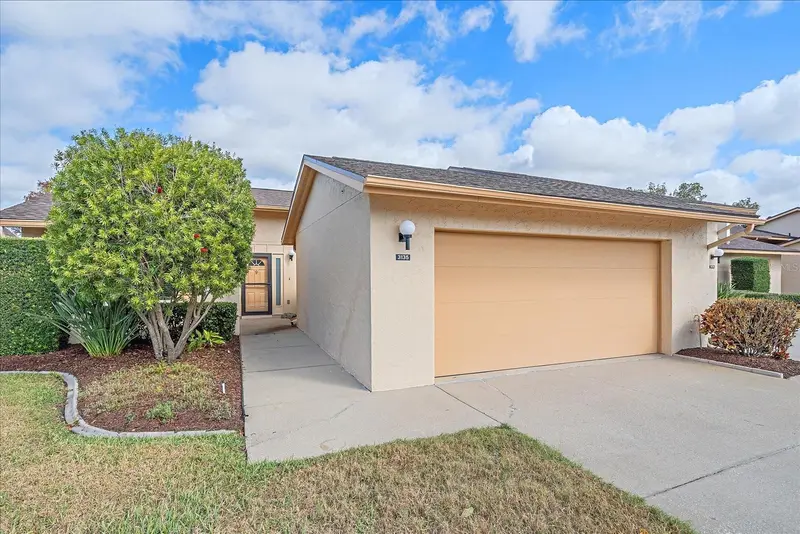 3135 Glen Elyn Blvd #13, FL