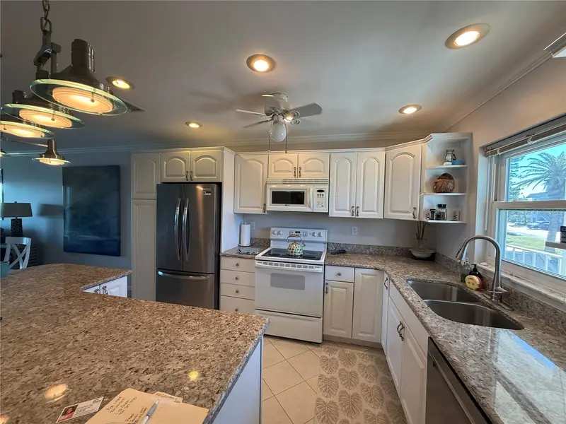 3330 Gulf Of Mexico Dr #202d, FL