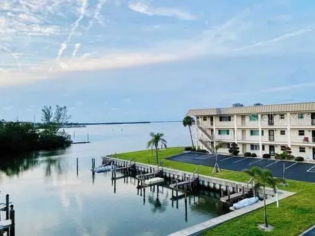 3330 Gulf Of Mexico Dr #202d, FL