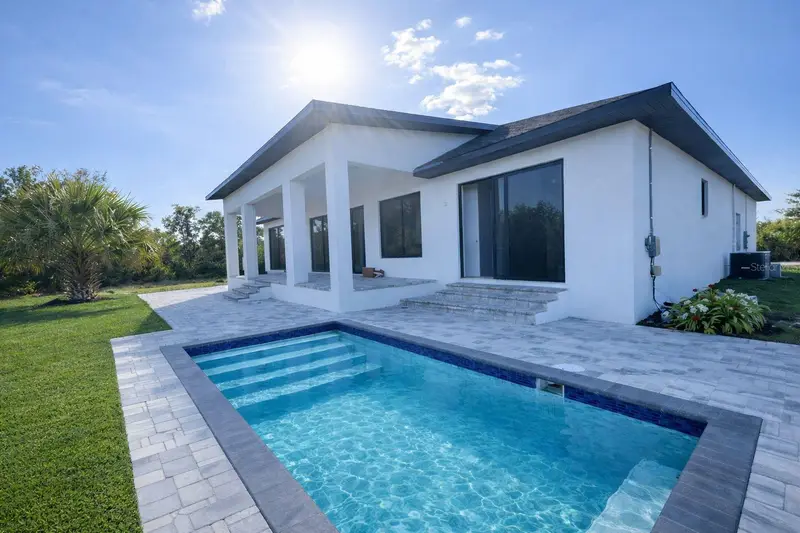9477 Attica Cir, FL