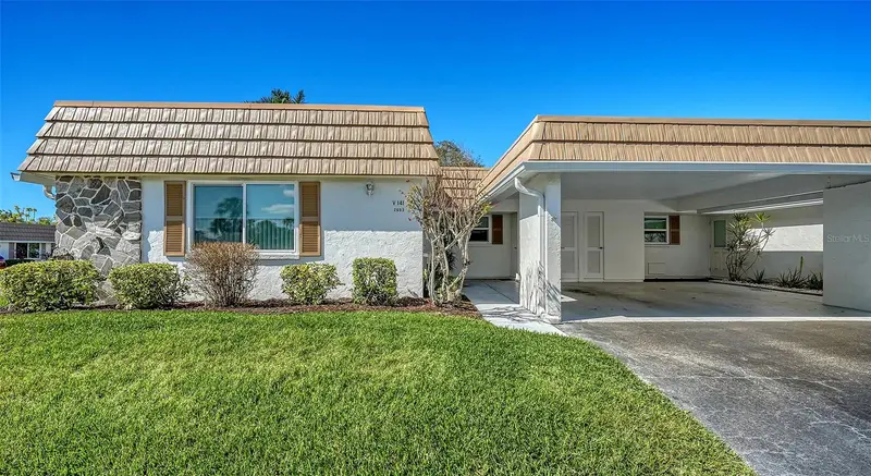 2603 Riverbluff Pkwy #V141, FL
