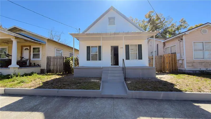 2332 W Pine St, FL