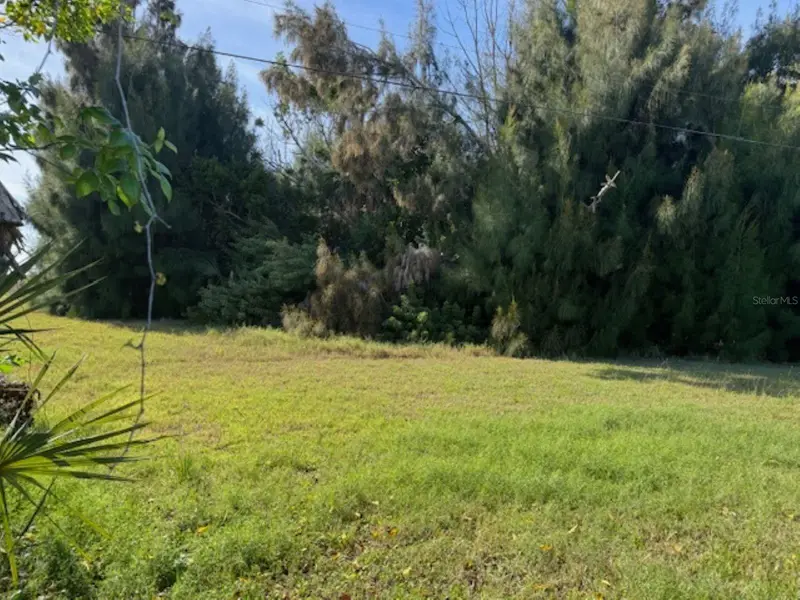 75 Green Dolphin Dr N, FL