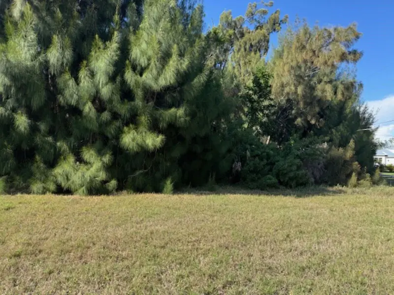75 Green Dolphin Dr N, FL