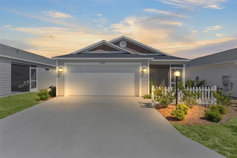 835 Conroe St, FL