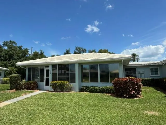7011 9th Ave W, FL
