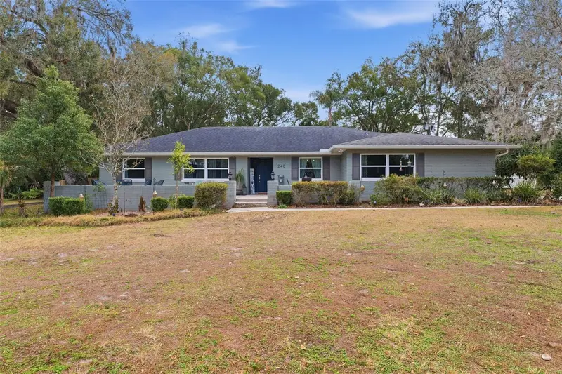 240 Olive St, FL