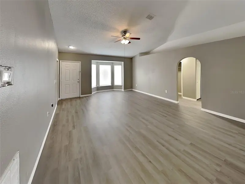 240 Dalton Dr, FL