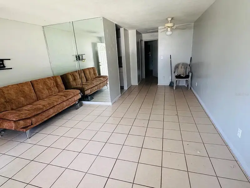 2353 Shelley St #11, FL