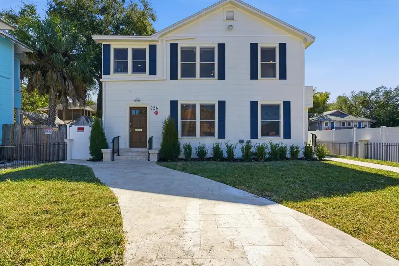 326 6th Ave N, FL
